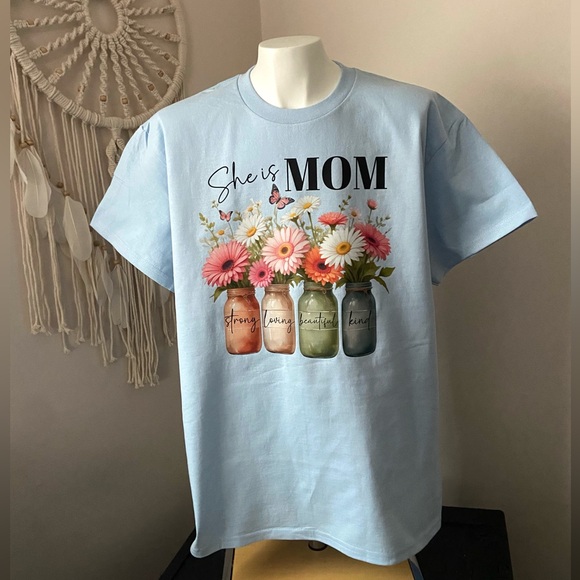 Gildan Tops - NEW! Gildan She is MOM Light Blue T-Shirt Women’s Size Medium